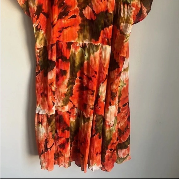 Marie Oliver Ruffle V-Neck Short Sleeve Plated Mini Dress Size XS - Picture 6 of 11